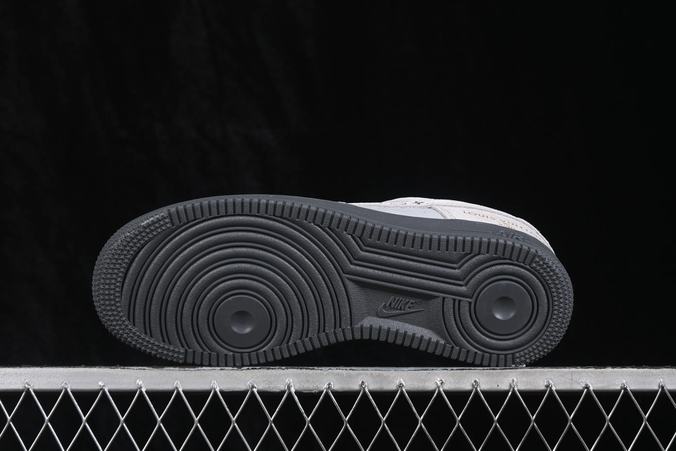 All categories Nk Air Force 1 Air Force series Nk Air Force 1 Low Air Force low-top Nike Air Force 1'07 Low joint model Air Force 1 low-top casual sneakers KD1688-010